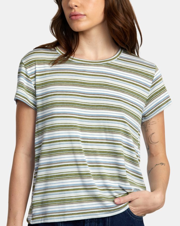 roupas RVCA mulheres camiseta recesso 3 com gola redonda pulverizador de mar N00F2H1337